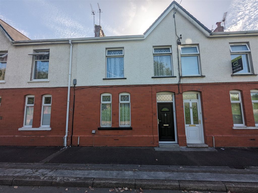 3 bed terraced house for sale in Pantyffynnon Road, Ammanford SA18, £