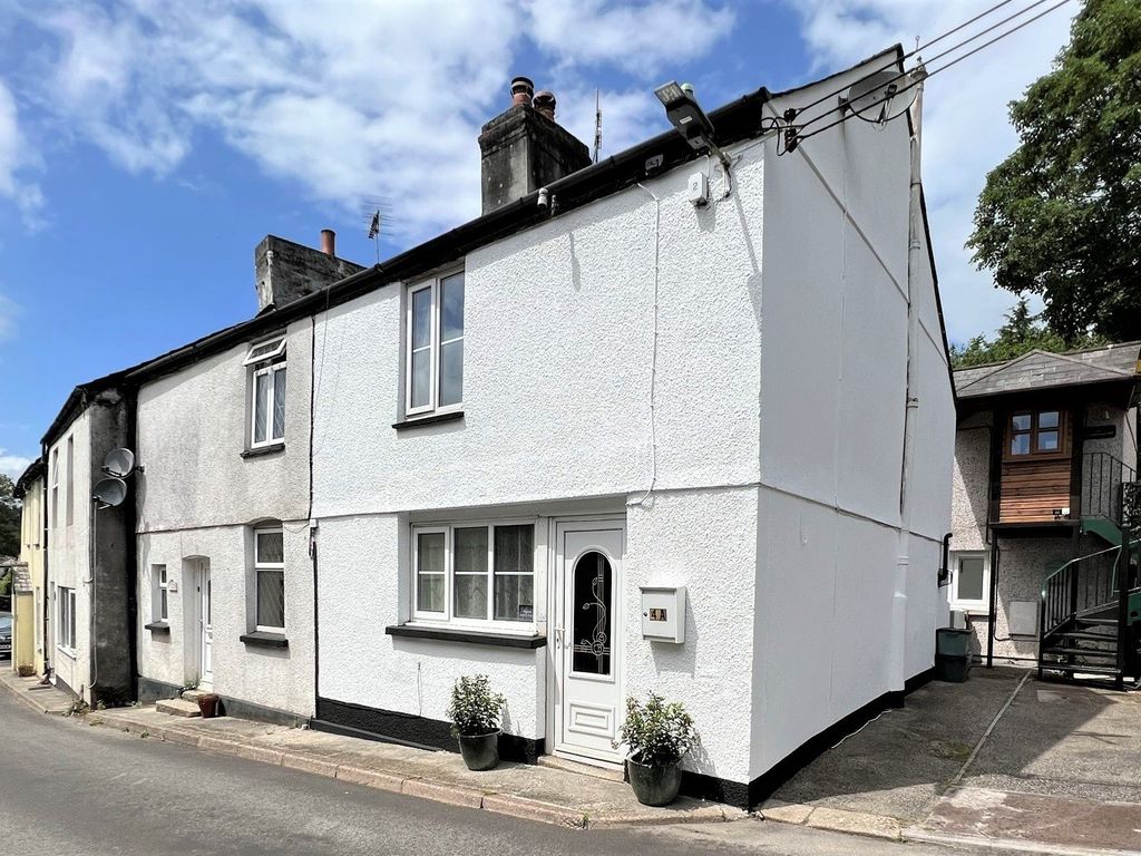 2 bed end terrace house for sale in Commercial Road, Horrabridge