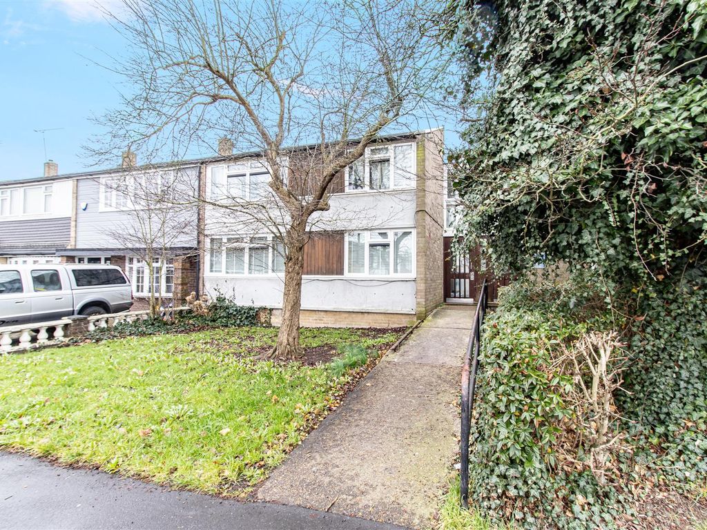 1 bed flat for sale in Great Knightleys, Lee Chapel North SS15 Zoopla