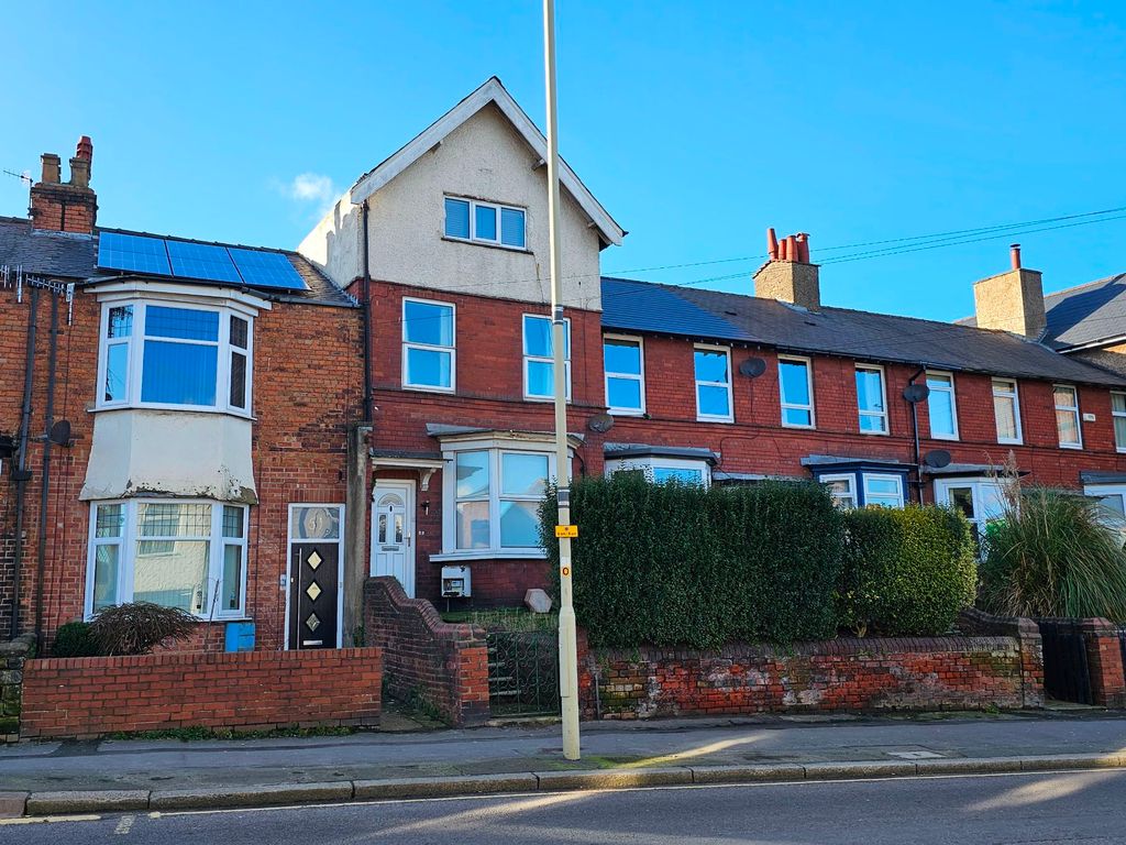 4 bed terraced house for sale in Seamer Road, Scarborough YO12, £