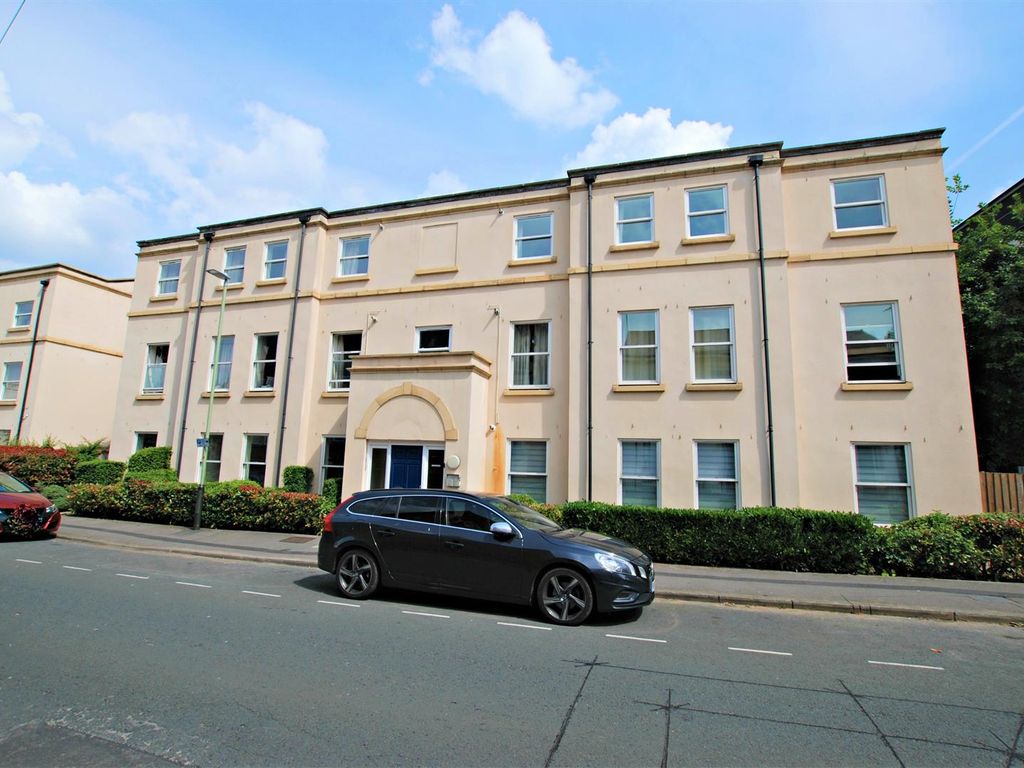 2 bed flat to rent in Dunalley Street, Cheltenham GL50 Zoopla