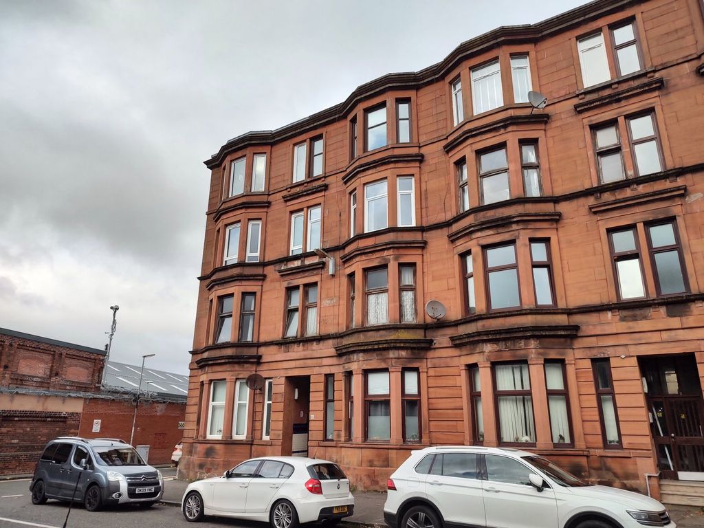 2 bed flat to rent in Orkney Place, Govan, Glasgow G51, £650 pcm Zoopla