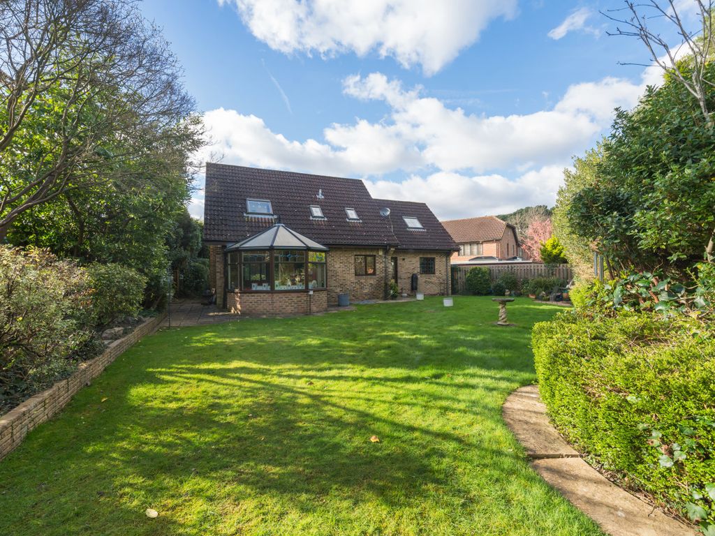 3 bed detached house for sale in Ashdale Park, Finchampstead, Wokingham