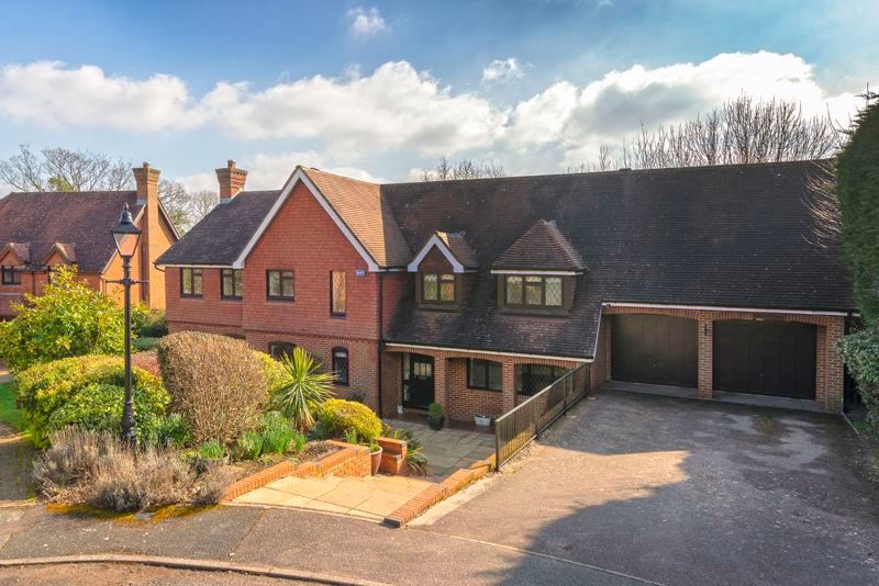 5 bed detached house for sale in Broad Oak Close, Brenchley, Tonbridge