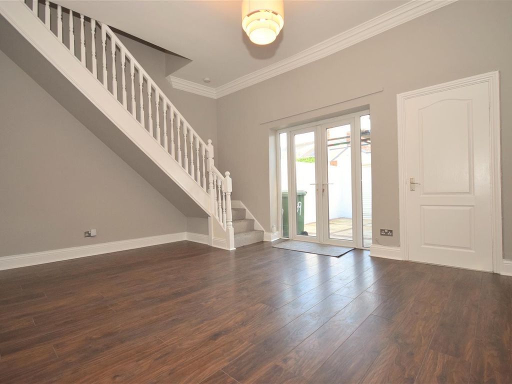 2 bed cottage to rent in Kitchener Street, Sunderland SR4, £595 pcm