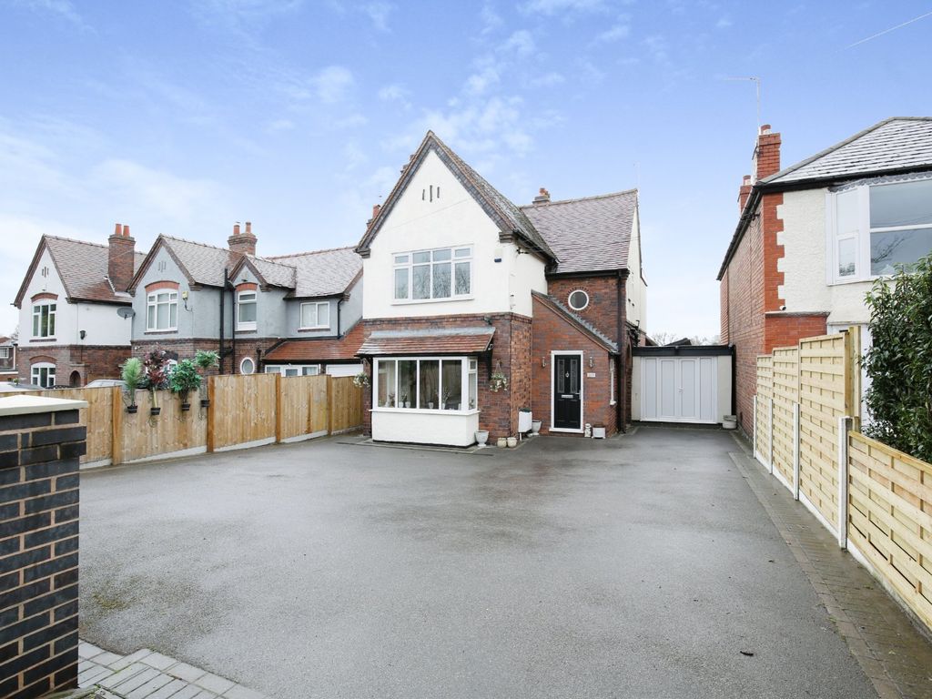 3 bed detached house for sale in Watling Street, Grendon, Atherstone