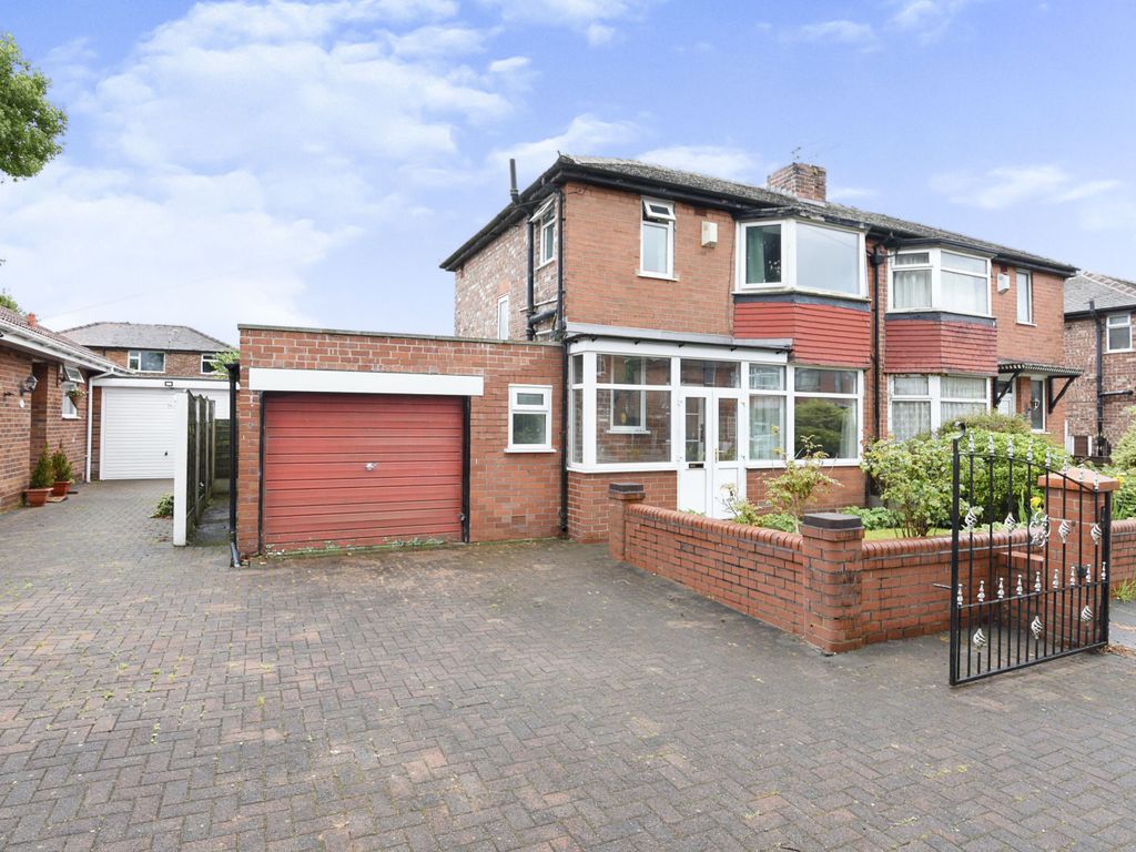 3 bed semidetached house for sale in Woodford Avenue, Eccles