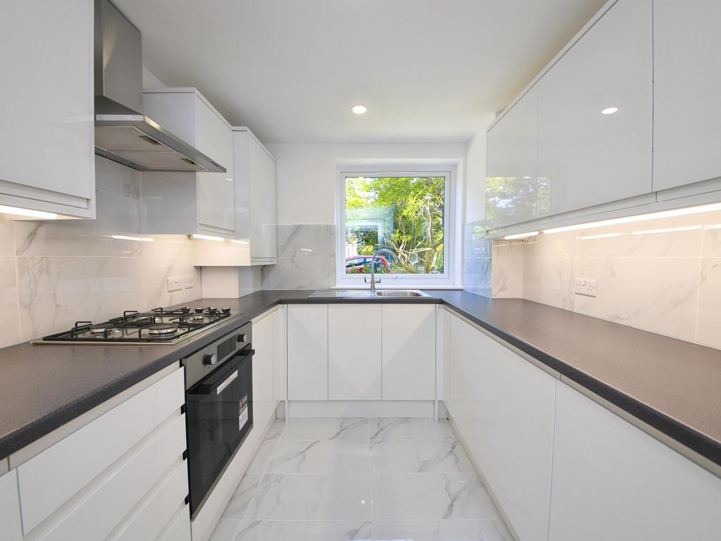 Magnolia Court, Woodside Grange Road, London N12