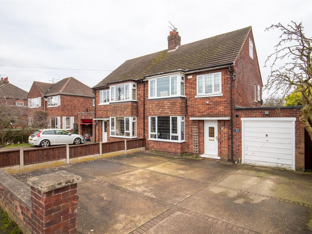 3 bed semidetached house for sale in West Common Gardens, Scunthorpe