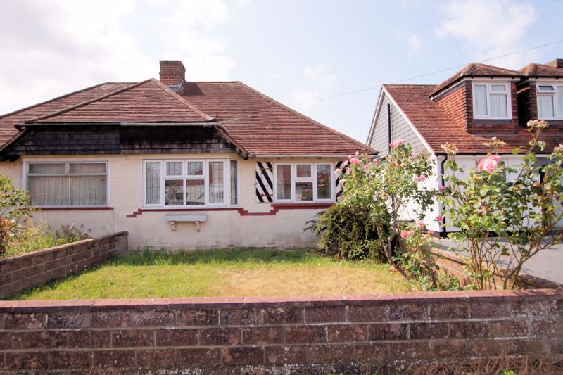 2 bed bungalow for sale in Vincent Grove, Portchester, Fareham PO16, £