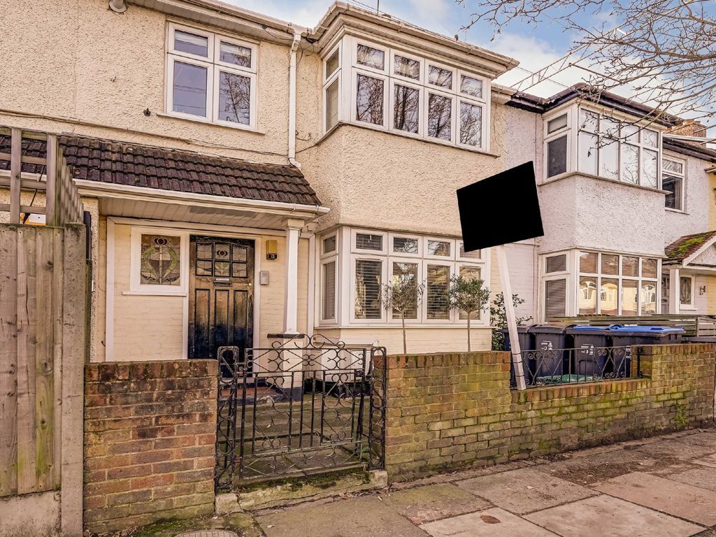 1 bed flat for sale in Haslemere Avenue, London SW18, £325,000 Zoopla