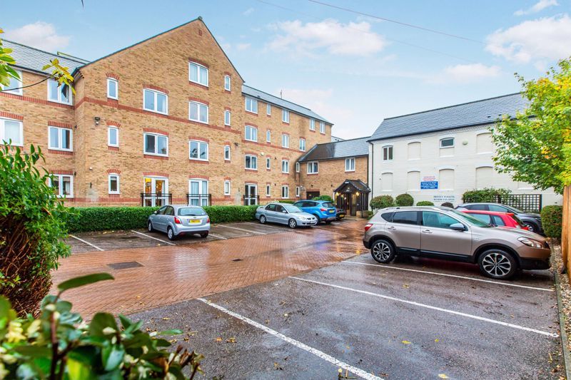 1 bed flat for sale in Waterside Court, St Neots PE19 Zoopla
