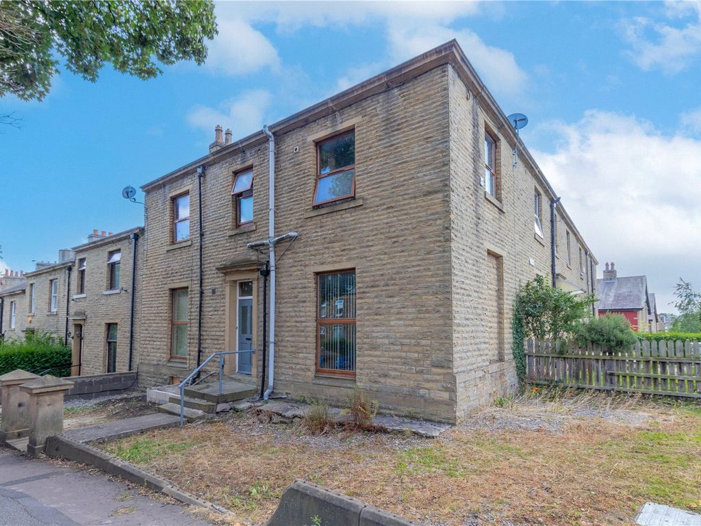 Room to rent in Birkby Hall Road, Birkby, Huddersfield HD2 Zoopla