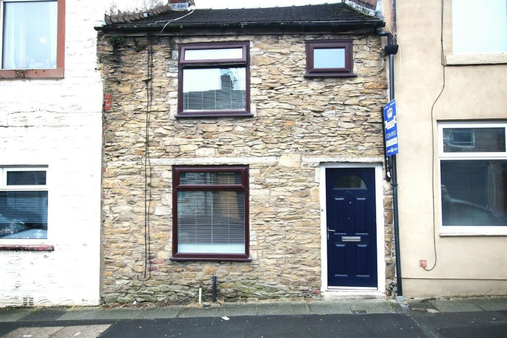 3 bed terraced house for sale in Blackburn Road, Great Harwood