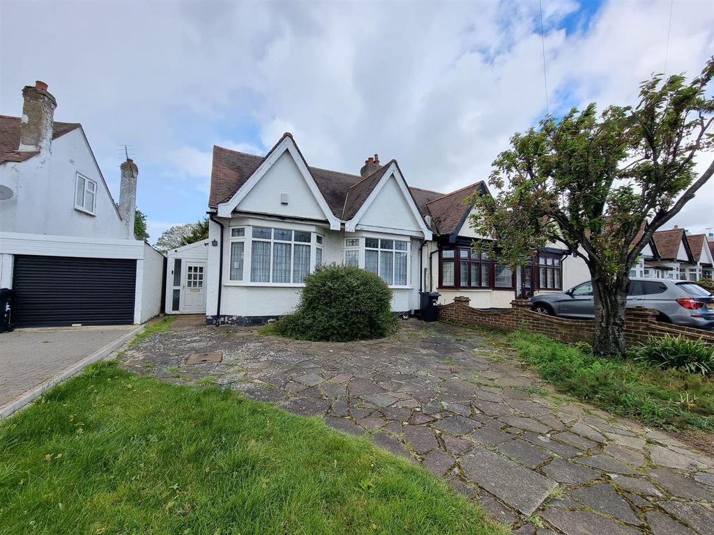 2 bed semidetached bungalow for sale in Levett Gardens, Ilford IG3, £480,000 Zoopla