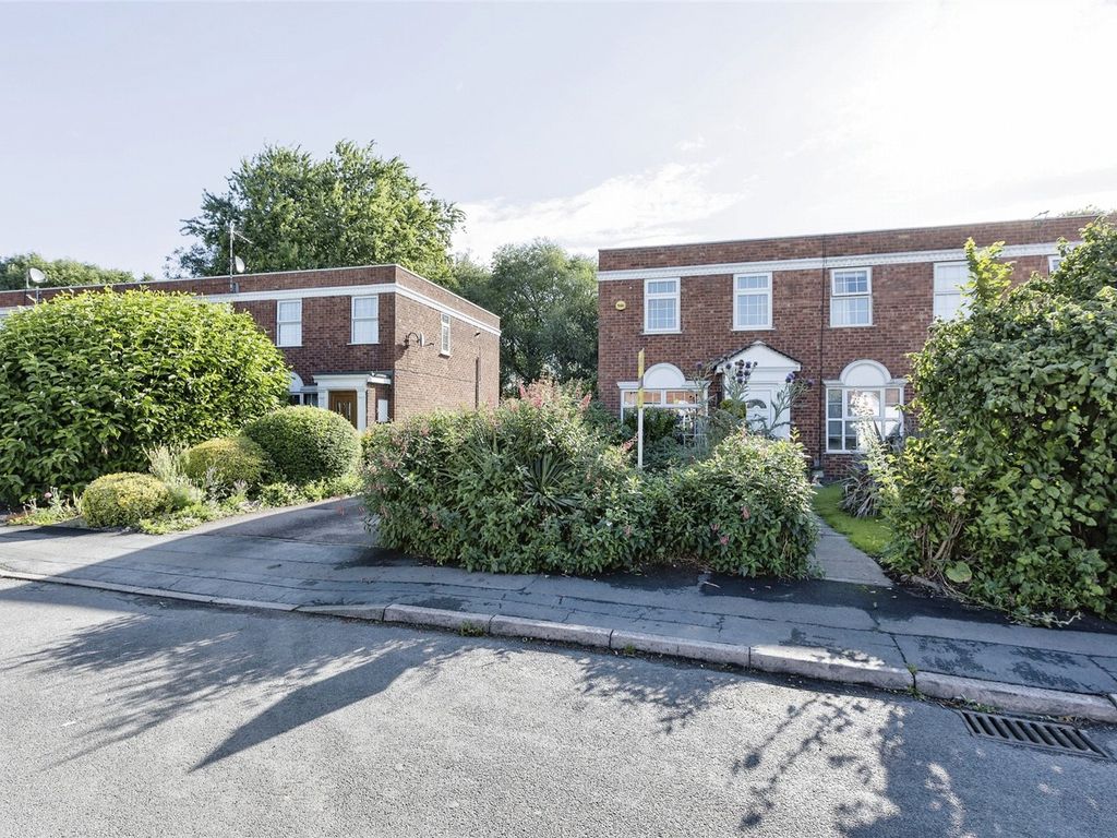 3 bed semidetached house for sale in Wolsey Way, Syston, Leicester