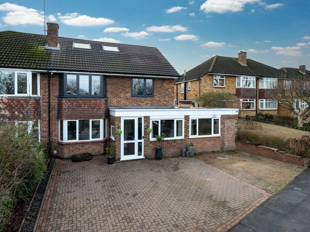6 bed semidetached house for sale in Warners End Road, Hemel Hempstead