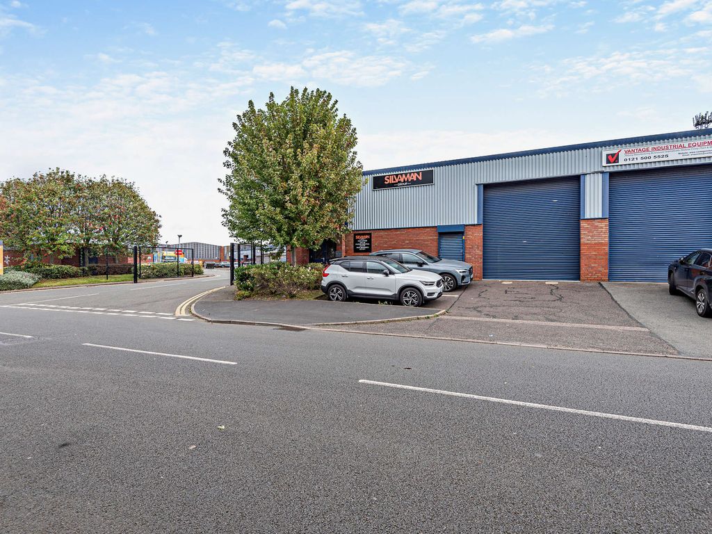 Industrial to let in Unit 38 Phoenix Industrial Estate, Charles Street