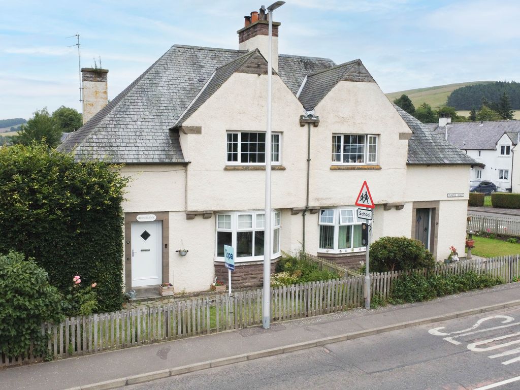 3 bed semidetached house for sale in Dundee Road, Newtyle, Blairgowrie