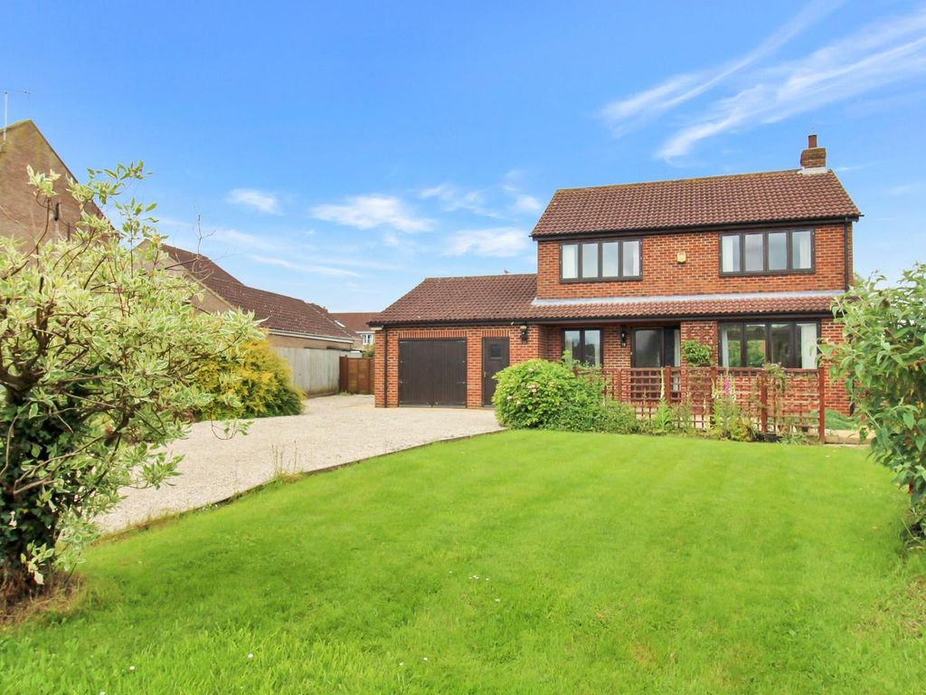4 bed detached house for sale in Craythorns Crescent, Dishforth, Thirsk