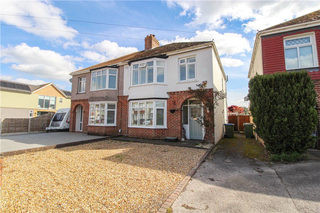 3 bed semidetached house for sale in Romsey Avenue, Fareham, Hampshire
