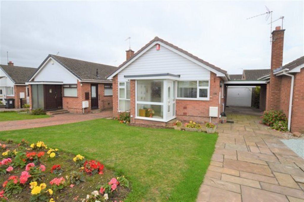 2 bed bungalow for sale in Farcroft Drive, Market Drayton TF9 Zoopla