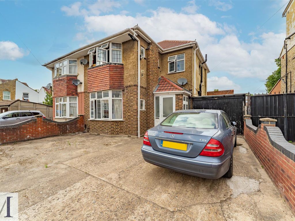 Balfour Road, Hounslow TW3  