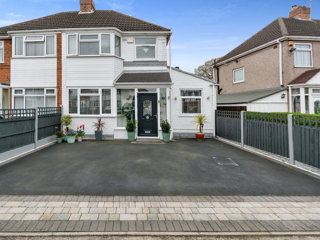 4 bed semidetached house for sale in Aldershaw Road, Birmingham, West