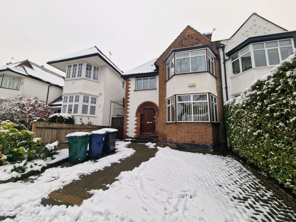 Saint Andrew's Road London NW11  