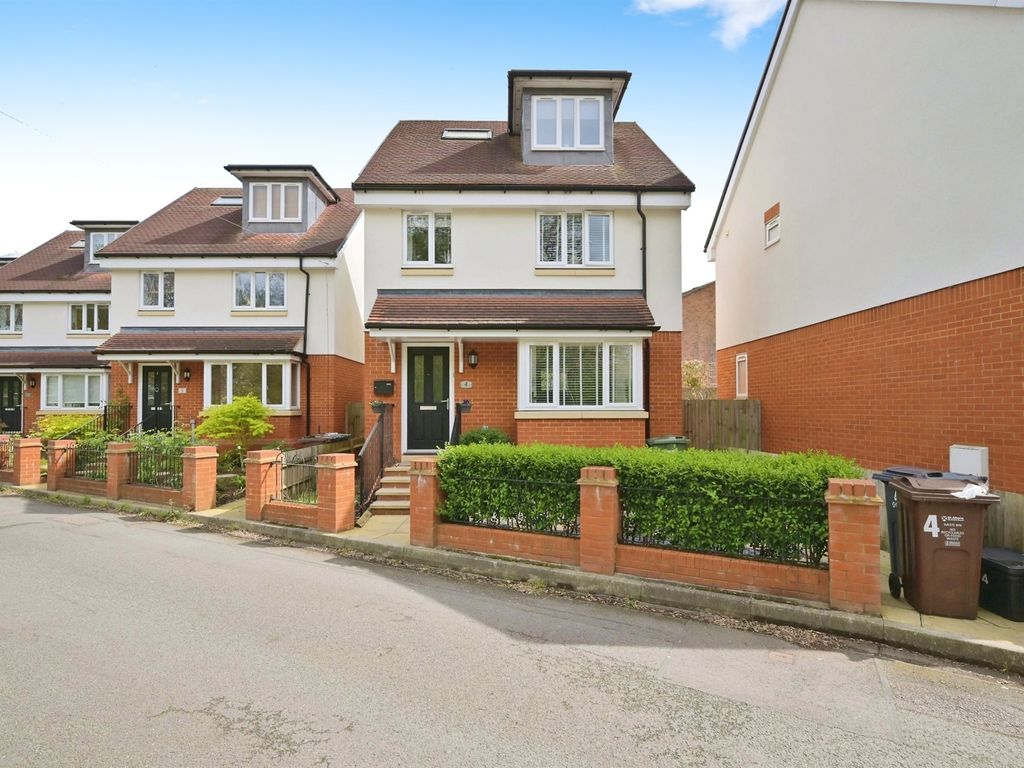 4 bed detached house for sale in Lowbell Lane, London Colney, St. Albans AL2, £600,000 Zoopla