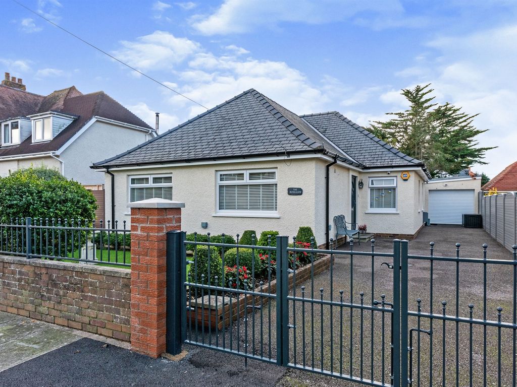4 bed detached bungalow for sale in Bryneglwys Avenue, Porthcawl CF36