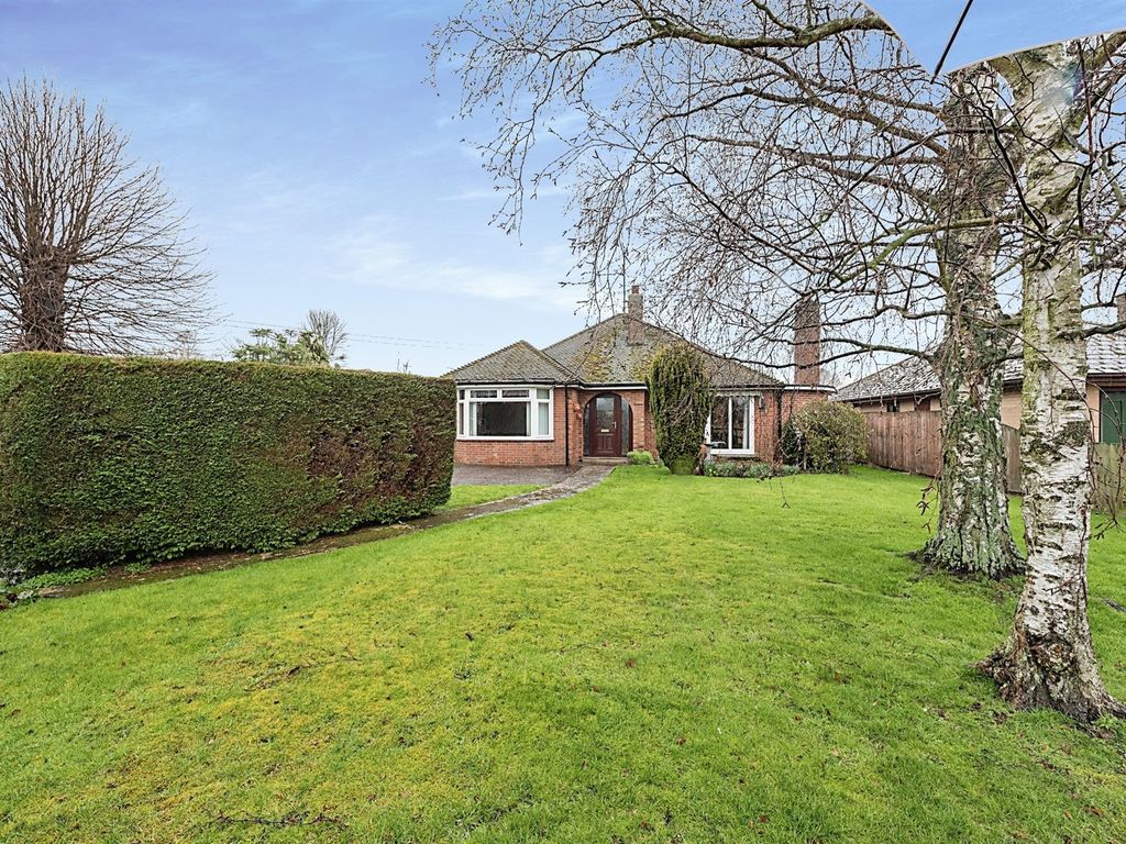 3 bed detached bungalow for sale in Kates Lane, Wetherden, Stowmarket