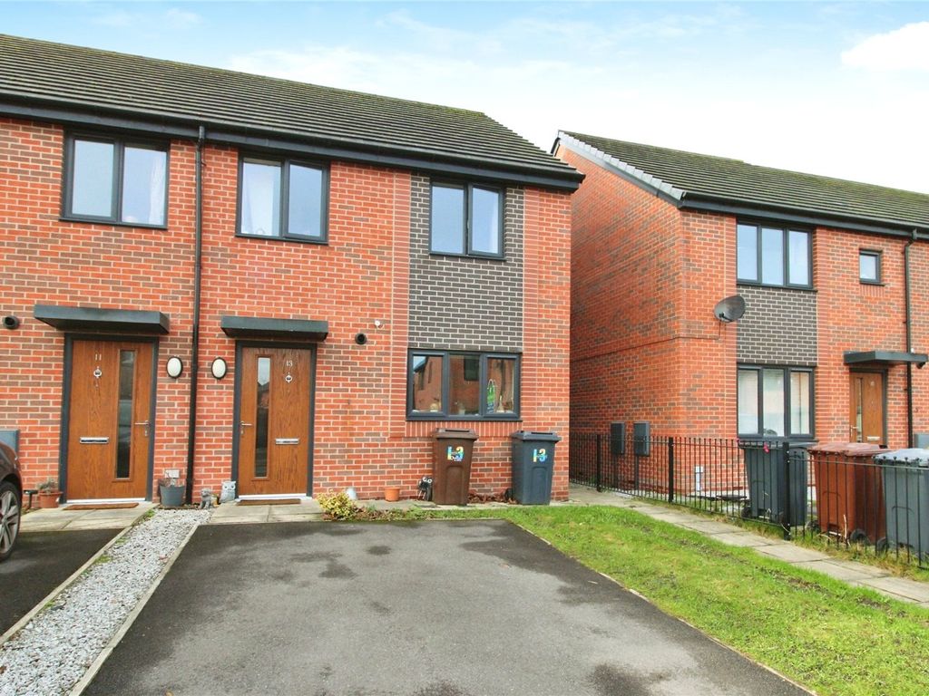 3 bed end terrace house for sale in Britannia Street, Salford, Greater