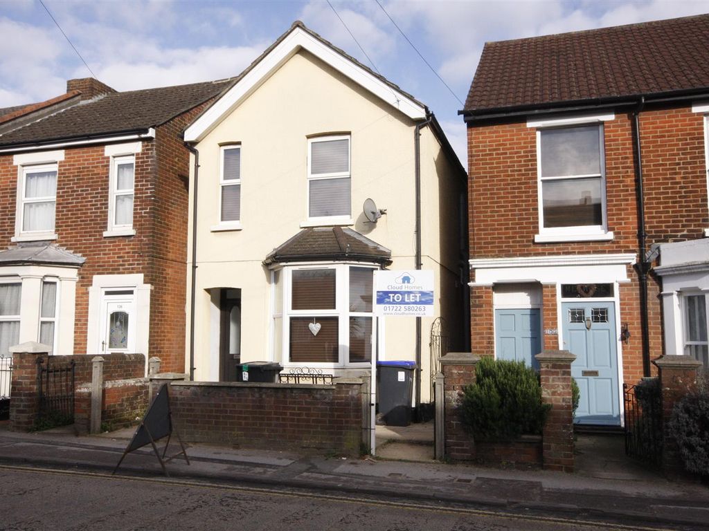 Room to rent in Devizes Road, Salisbury SP2, £620 pcm Zoopla