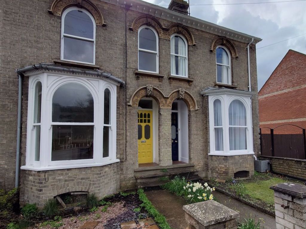2 bed property to rent in Out Risbygate, Bury St Edmunds IP33 Zoopla
