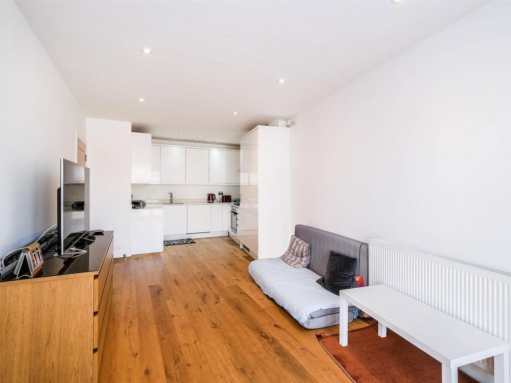 1 bed flat to rent in Stowbridge Apartments, 823 Lea Bridge Road