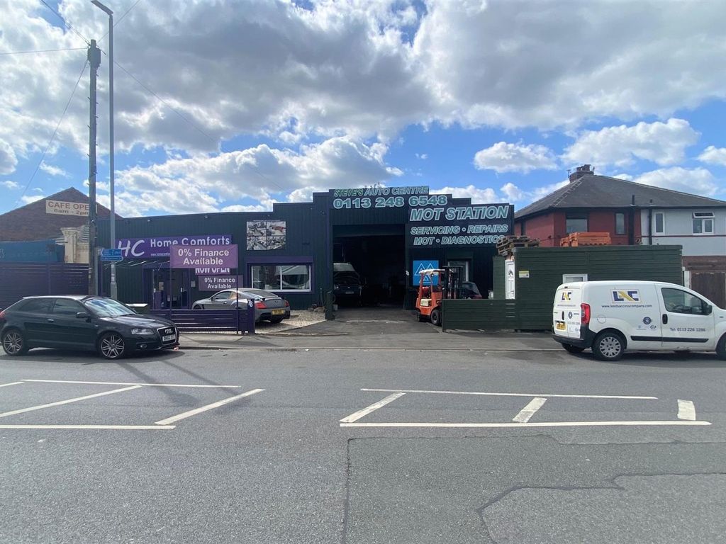 Easy Road, Leeds LS9  