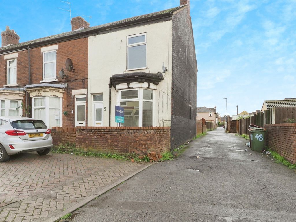 3 bed end terrace house for sale in Abercorn Street, Scunthorpe DN16, £