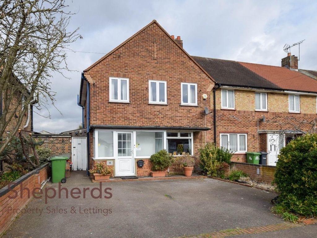 3 bed end terrace house for sale in Cameron Drive, Waltham Cross EN8