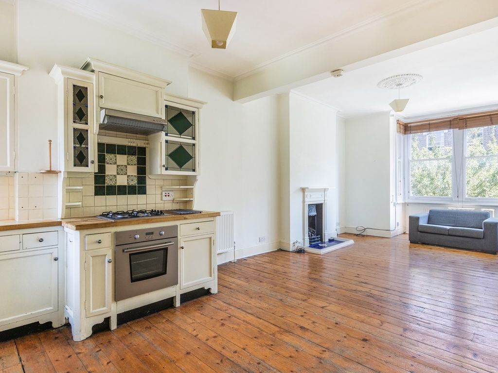 1 bed flat for sale in Holme House, Sulgrave Road, Hammersmith, London