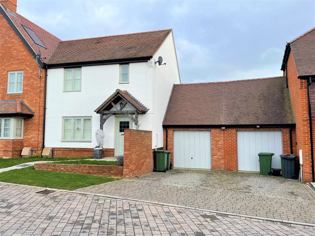 3 bed semidetached house for sale in Pembers Hill Drive, Fair Oak