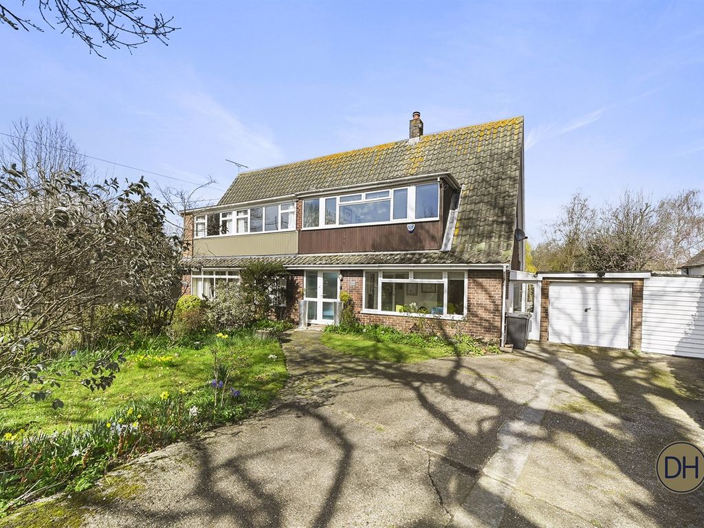 3 bed semidetached house for sale in Vicarage Lane, North Weald, Essex