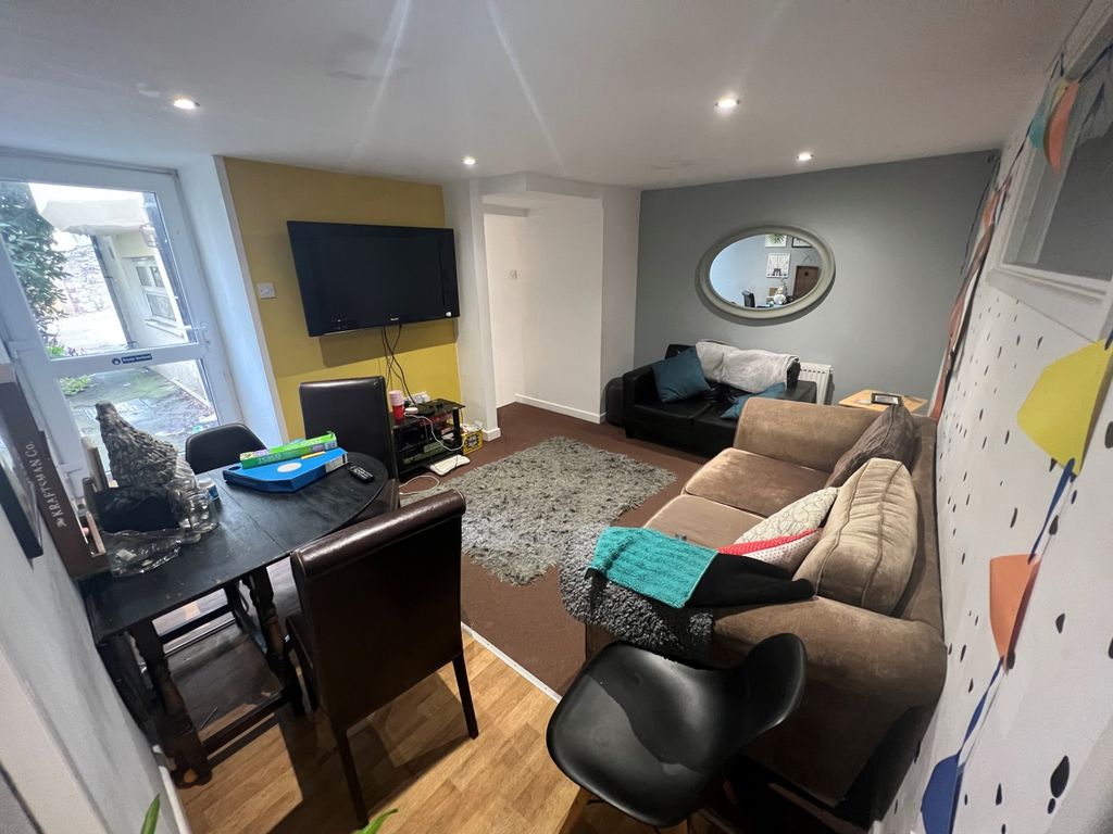 7 Bed Terraced House To Rent In Chaddlewood Avenue Lipson Plymouth 