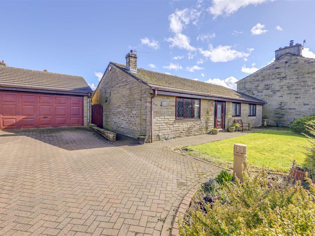 3 bed detached bungalow for sale in Loveclough, Burnley Road