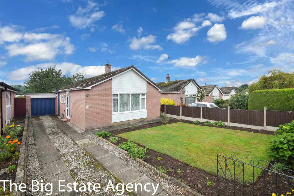 2 bed detached bungalow for sale in Sunny Ridge, Mold CH7 Zoopla