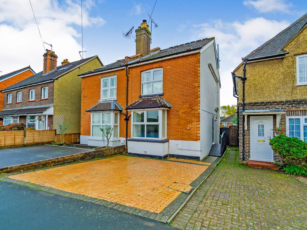 St. Johns Road, Redhill RH1  