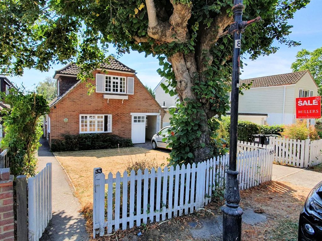 3 bed detached bungalow for sale in Bell Common, Epping CM16 Zoopla