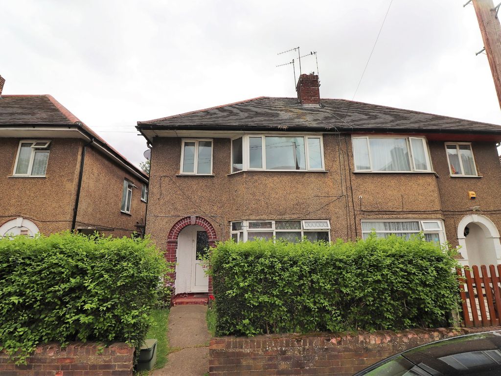 2 bed for sale in Johnson Street, Southall UB2 Zoopla