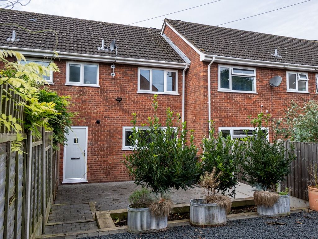 3 bed terraced house for sale in Somers Road, Worcester, Worcestershire