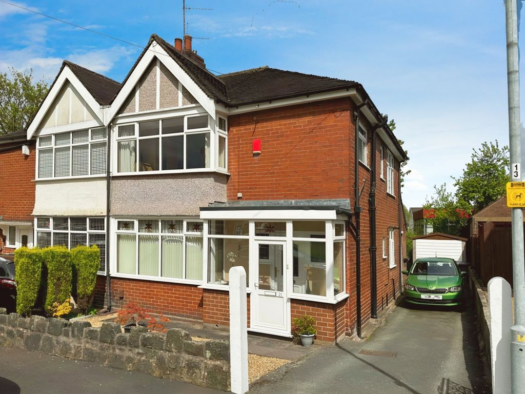 3 bed semidetached house for sale in Oaklands Avenue, Newcastle